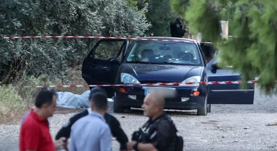 Greqi, gjendet 2 km larg makinës, një nga armët e përdorura në vrasjen e 6 turqve