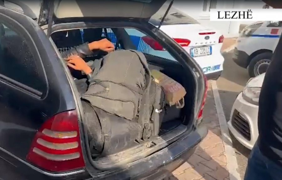 Lezhë, ndalen 12 klandestinë ngjeshur në bagazhin e makinës, arrestohen dy trafikantët shqiptarë