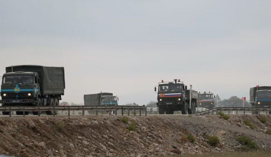 Operacioni ushtarak i Azerbajxhanit, Rusia: Luftëtarët armenë në Karabak kanë nisur të dorëzojnë armët