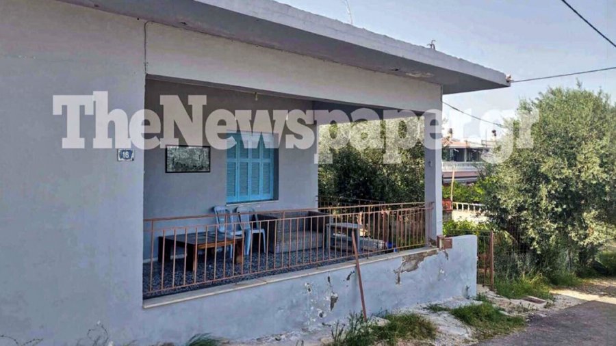 Pamje nga shtëpia e ‘ferrit’ ku mbahej e mbyllur 22-vjeçarja shqiptare, flasin fqinjët: S’e kemi parë thuajse kurrë