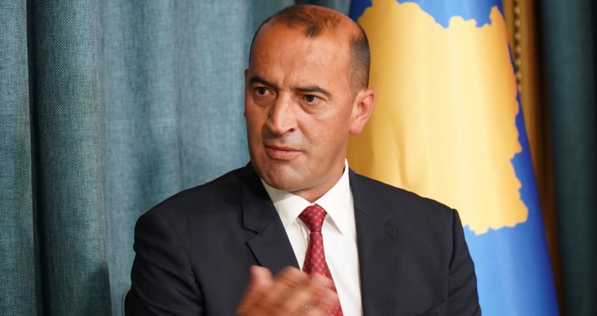 Haradinaj: Deputetët e VV-së janë kapur peng nga Kurti