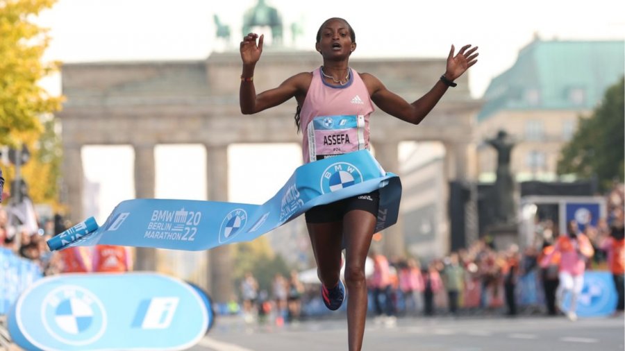 Maratona e Berlinit/ Tigst Assefa shkruan historinë, thyen pas 22 vitesh rekordin botëror