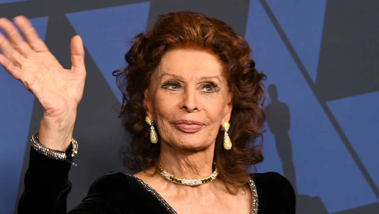 Sophia Loren dërgohet me urgjencë në spital, futet menjëherë në sallën e operacionit