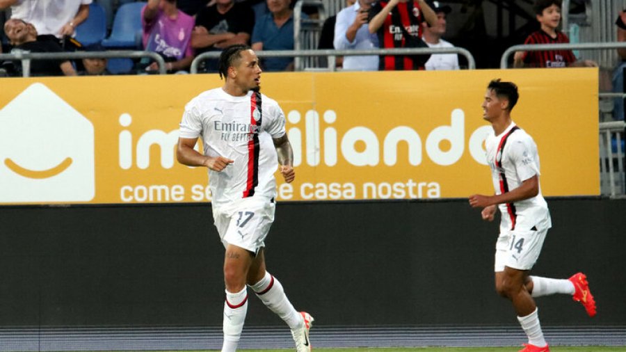 VIDEO/ Milani merr 3 pikët në Cagliari dhe kap Interin në krye të renditjes