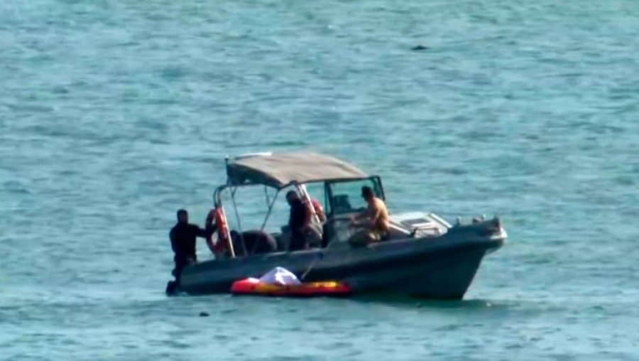 Aksidentimi i helikopterit në Evia, nxirret nga deti trupi i pajetë i pilotit