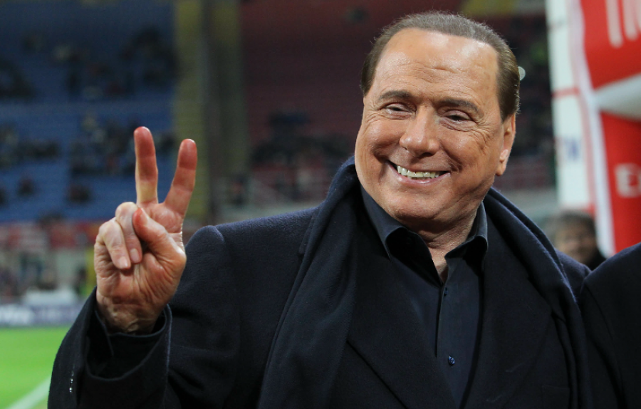 Do të festonte 87-vjetorin e lindjes, Milani dhe Monza i bëjnë homazhe Silvio Berluskonit