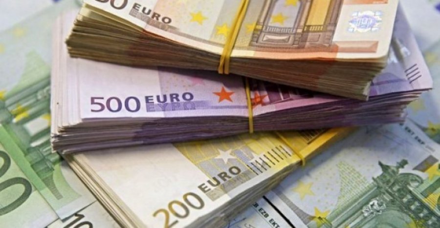 Banka e Shqipërisë bleu një rekord prej 249 milionë euro në ankandet valutore vitin e kaluar