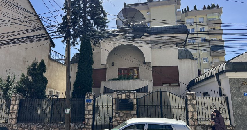 Plaçkitet shtëpia e Bajram Kelmendit, Policia kap hajnat në flagrancë