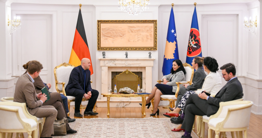 Anëtarësimi i Kosovës në KiE, Procesi i Berlinit dhe zhvillimet e fundit ishin temat e takimit Osmani-Sarrazin