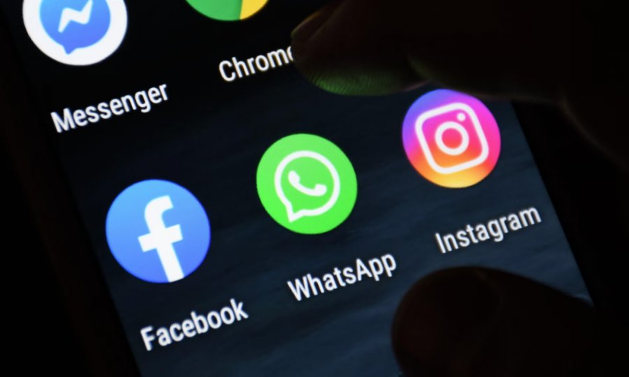 WhatsApp ul në 13 vjeç moshën për përdoruesit në Britani dhe BE, aktivistët: Nuk do ngurrojmë të gjobisim kompanitë e mediave sociale