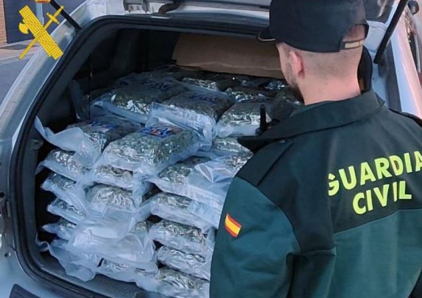 Kapen me 180 kg marijuanë, arrestohen dy shqiptarë në Spanjë