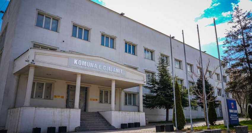 Komuna e Gjilanit subvencionon nënat për çdo lindje nga 100 deri në 500 euro