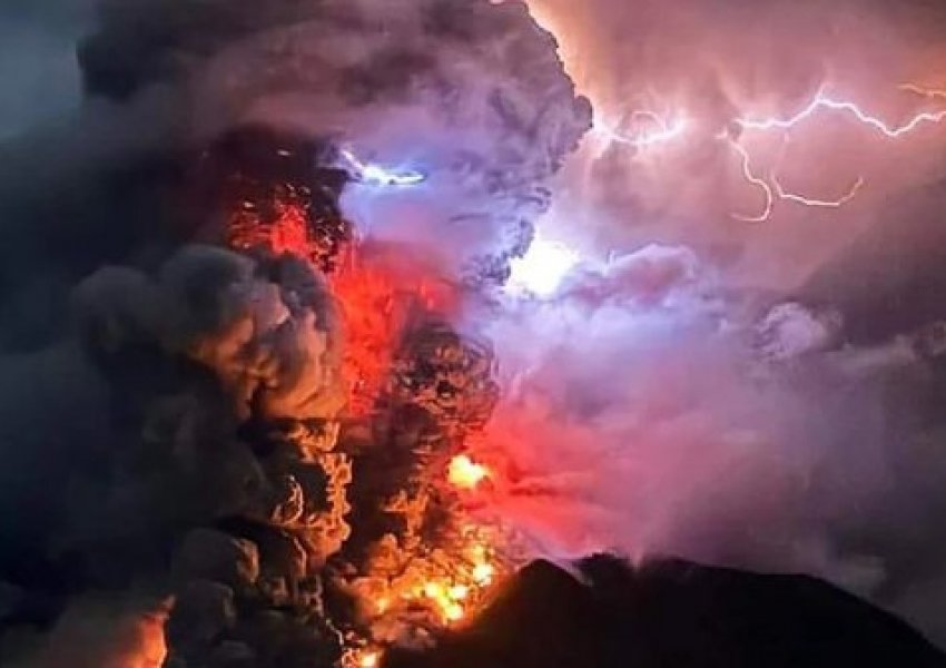 ‘Mali mund të shembet dhe të shkaktojë cunam’, shpërthen vullkani në ishull