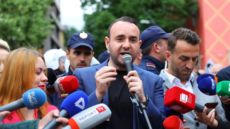 Balliu: Veliaj është armik i qytetarisë, transparencës dhe drejtësisë. Largimi i tij, jetik për Tiranën