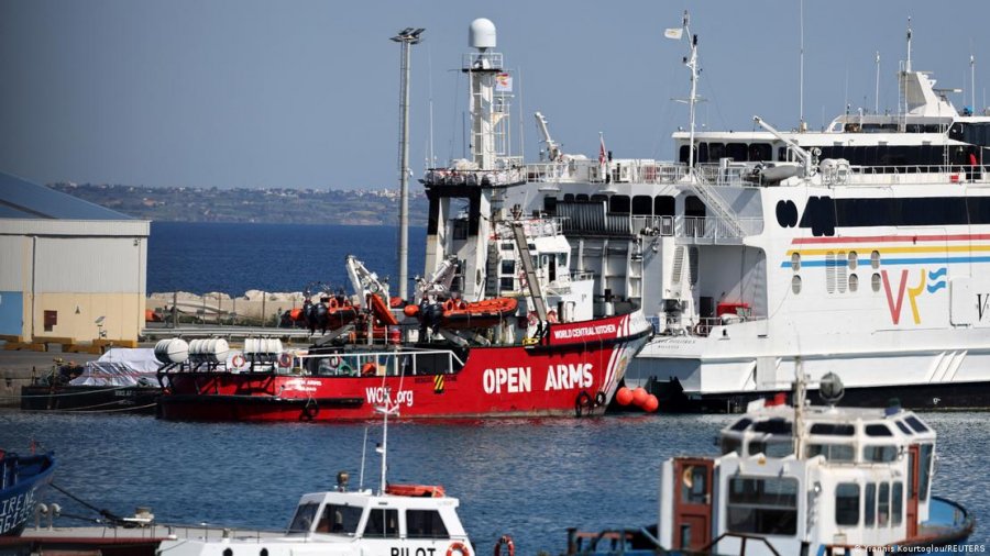 Itali, gjykata hedh poshtë akuzat ndaj anijeve të shpëtimit të emigrantëve