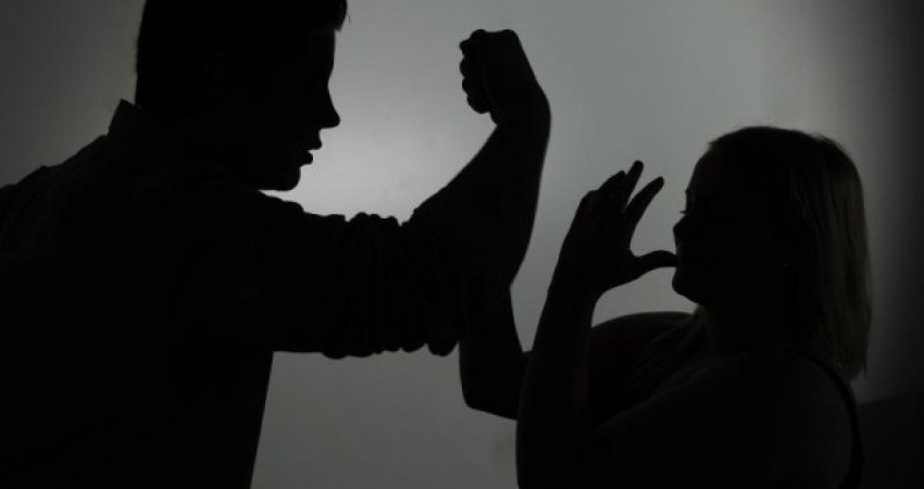  Për 24 orë, raportohen tri raste të dhunës në familje