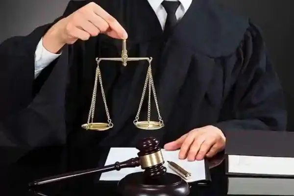 Edhe avokatët e çojnë në Kushtetuese, ligjin 'Për tatimin mbi të ardhurat'