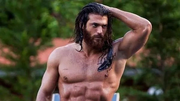 'Një aktor ndërkombëtar si unë nuk bën seriale me pagesë të ulët', deklarata e aktorit turk nervozon fansat