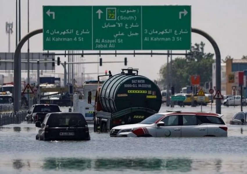 Dubai raporton një 'sëmundje misterioze' të lidhur me përmbytjet e rënda që goditën rajonin