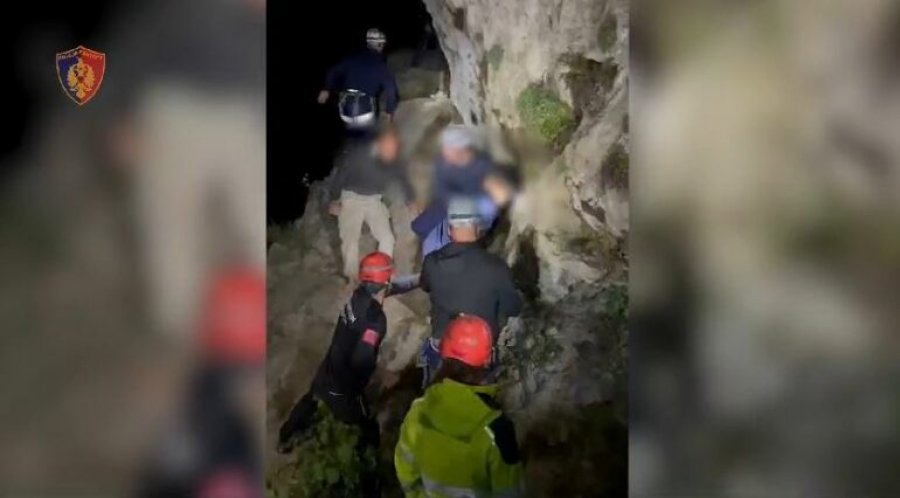 Pas 5 orë kërkimesh shpëtohen turistët britanikë të bllokuar në shpellën e Pëllumbasit