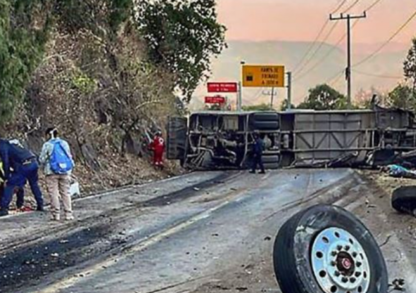 Përmbyset autobusi në Meksikë, 14 të vdekur dhe 31 të plagosur