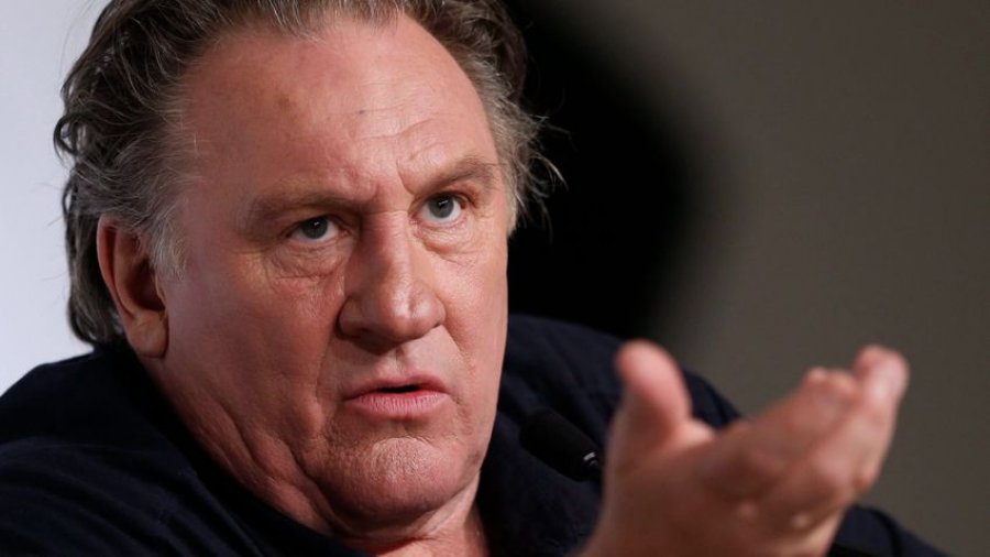 'E futi mes këmbëve dhe i preku trupin'/ Gérard Depardieu akuzohet për sulm seksual