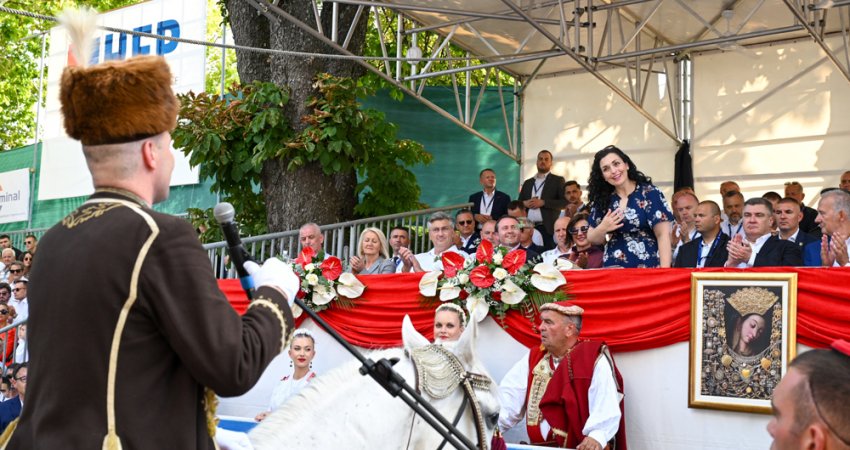 Osmani: Sinjska Alka, ngjarje që nderon rezistencën heroike të ushtarëve kroatë