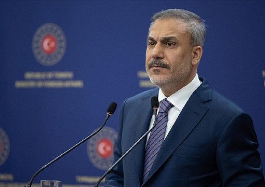 Ministri i Jashtëm turk: ​​Bllokimi i ndihmës nga Izraeli, është ‘faza e parë e gjenocidit’ kundër palestinezëve