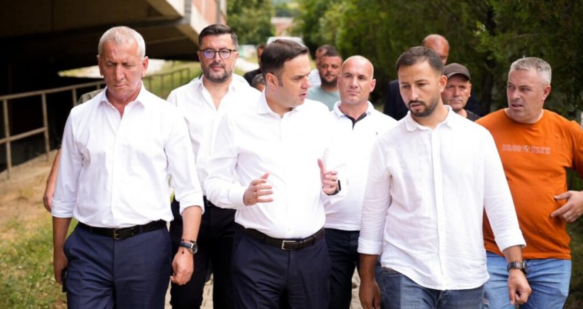 Abdixhiku viziton minatorët: Meritojnë zgjidhje pa hezitim – fati i popullistëve është i shkurtër, Kosova meriton më mirë