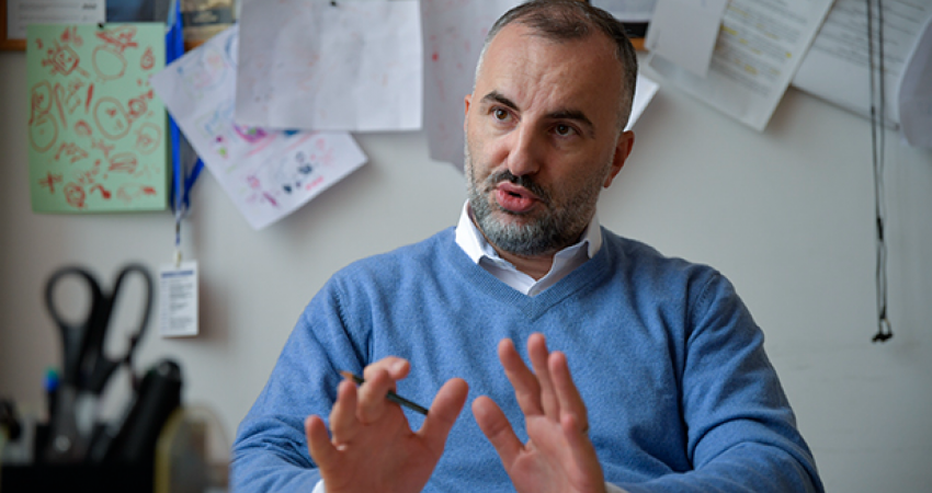 Arben Hajrullahu zgjidhet rektor i ri i UP-së