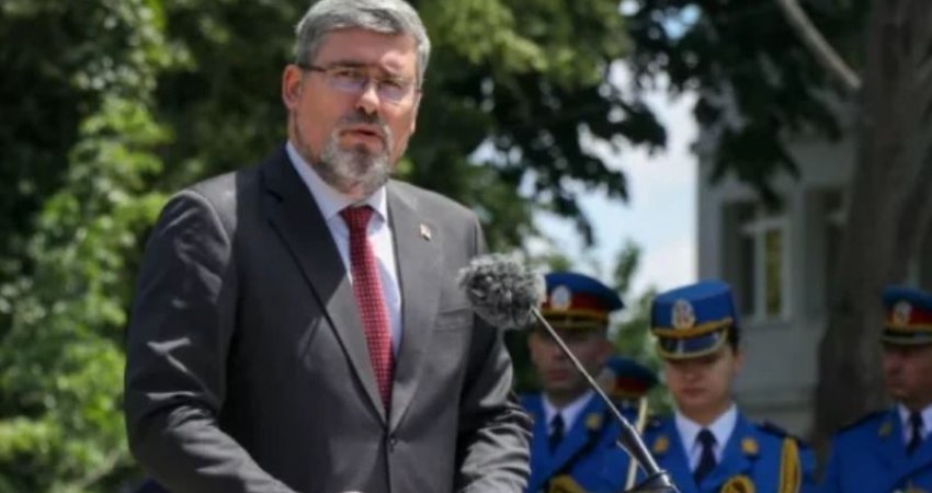Ministri i Vuçiqit paralajmëron se hapja e urës së Ibrit është potencialisht një pikë e madhe e përshkallëzimit