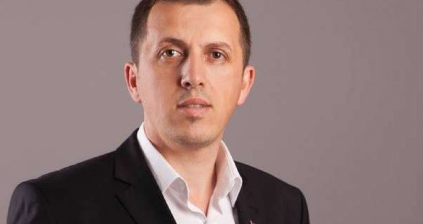 Deputeti i VV-së: Albini sot me ia premtu postin e presidentit, Ramushi i ndërron fjalët për të
