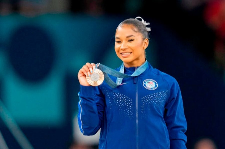 Paris 2024/ Gjimnastja amerikane duhet të kthejë medaljen, ja arsyeja