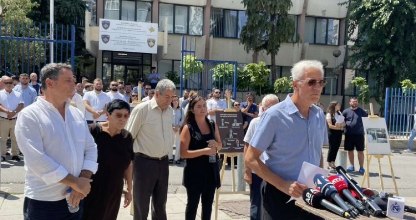 “Presidenti, AKI-ja, Policia e mediat”, Kurteshi i VV-së “s’lë njeri” pa akuzuar për rastin Dehari