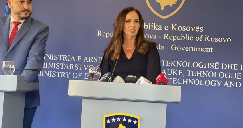 MASHT-i vazhdon edhe këtë vit subvencionimin e teksteve shkollore