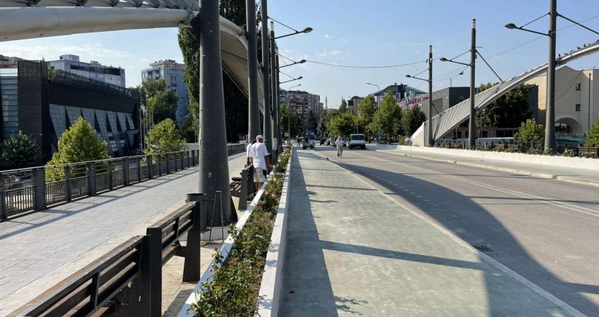 Vazhdojnë punimet te Ura e Ibrit në Mitrovicë, të pranishëm KFOR-i e Policia e Kosovës