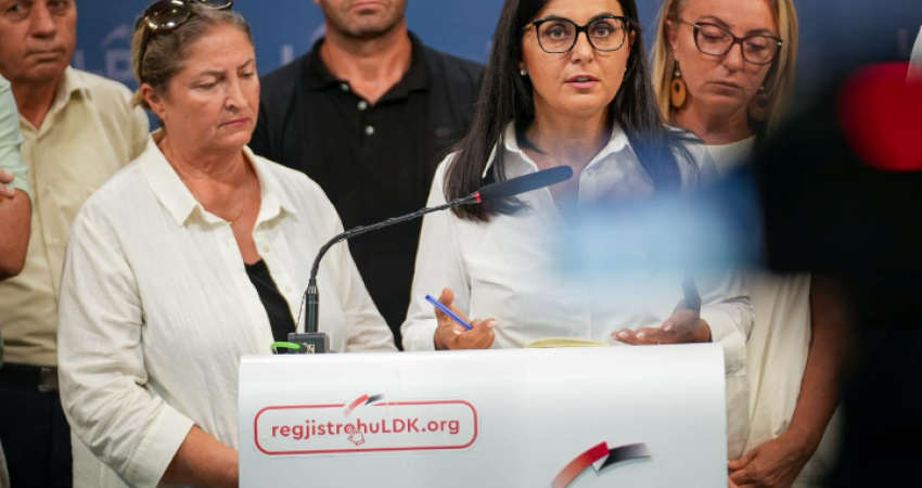 Lushaku Sadriu: MAShT-i e paaftë të përmbushë obligimin ligjor për sigurim të librave