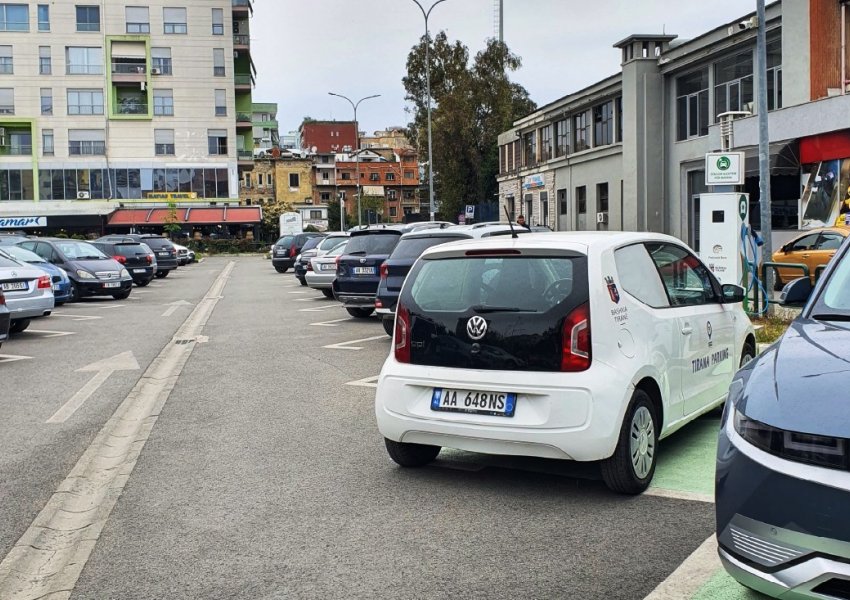 Menaxhimin i Tiranës në përmasa komike, Veliaj 300 mijë euro vetëm për 40 vendparkime
