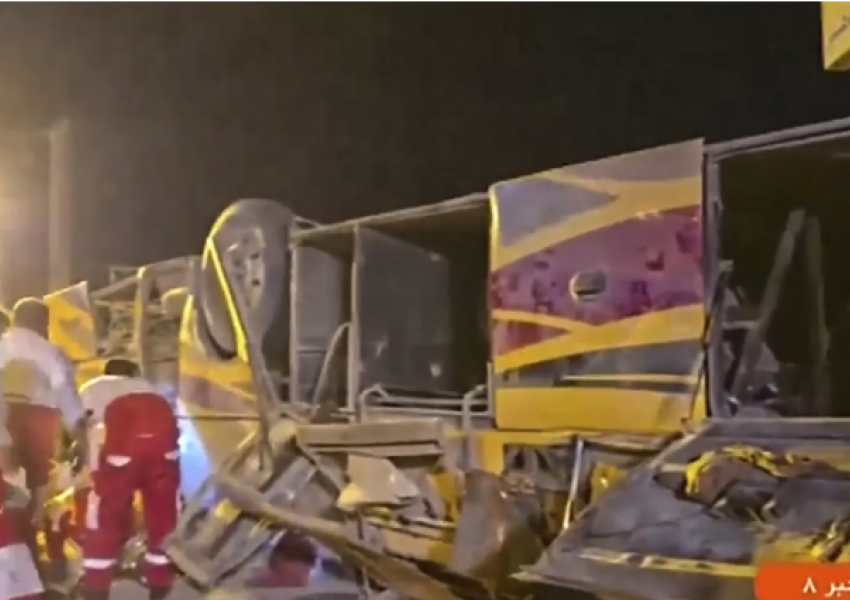 Autobusi që transportonte pelegrinë shiitë pakistanezë përplaset në Iran, të paktën 28 persona humbin jetën