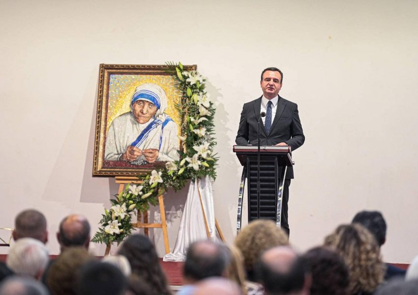 'Dashuria fillon në shtëpi':  Albin Kurti citon Nënë Terezën