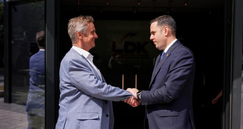 Abdixhiku pret në takim ambasadorin britanik, thotë se LDK po hyn në zgjedhje me ekip, program e ide të reja