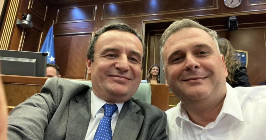 “Çdo gjë që me thotë Kryeministri Kurti e pranoj”, Bajqinovci i gatshëm për të kandiduar për kryetar të Prishtinës