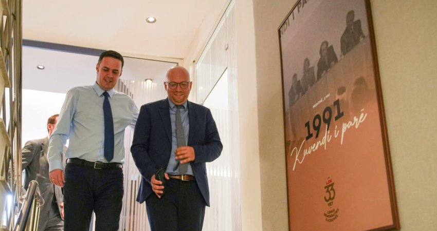 Abdixhiku takon Sarrazin, diskutuan rëndësin e participimit të Kosovës në Procesin e Berlinit si dhe mundësitë ekonomike