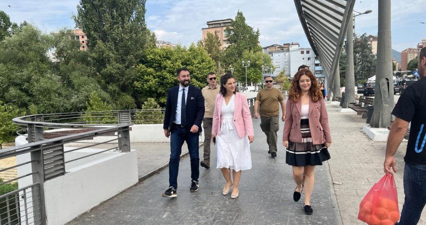 Dy ministra të Qeverisë së Kurtit shihen te Ura e Ibrit, nuk flasin për hapjen e saj