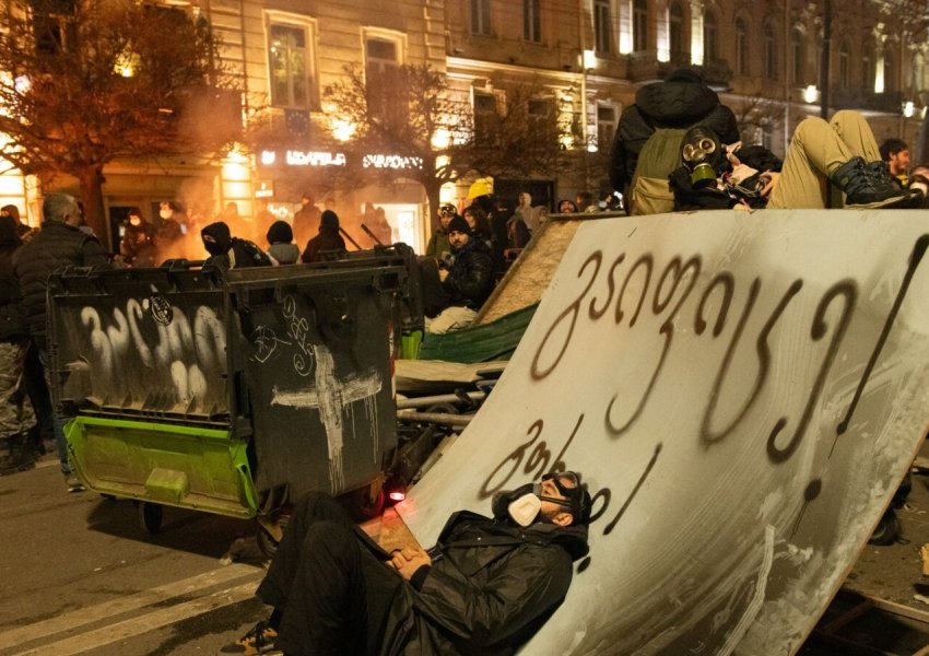 Kryeministri i Gjeorgjisë thotë se presidentja duhet të largohet nga posti