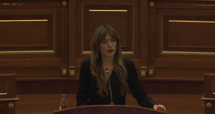 E akuzoi qeverinë për djegien e IML-së, Haxhiu i bën thirrje prokurorisë për ta intervistuar Kadrijajn