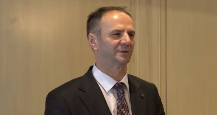 Specialja bastisë shtëpinë e Hajredin Kuçit