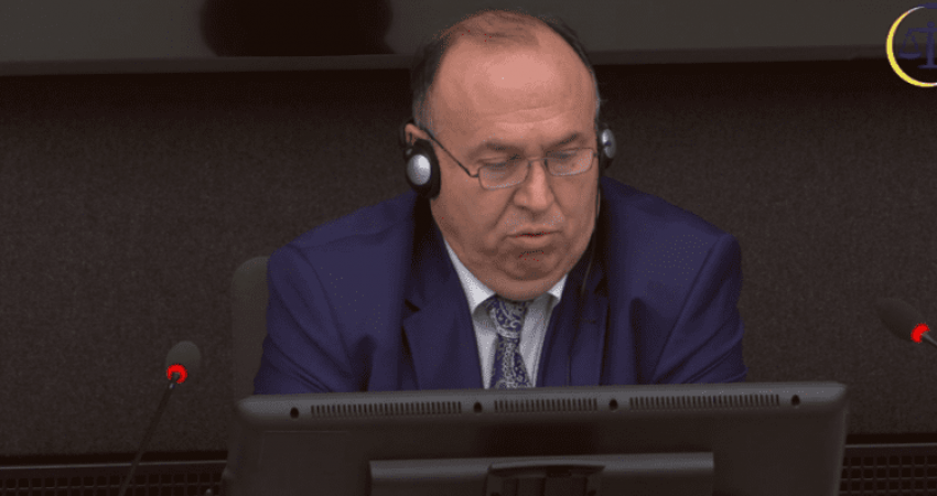 Bashota: Thaçi nuk ka mundur të lëshojë urdhra për veprimet ushtarake