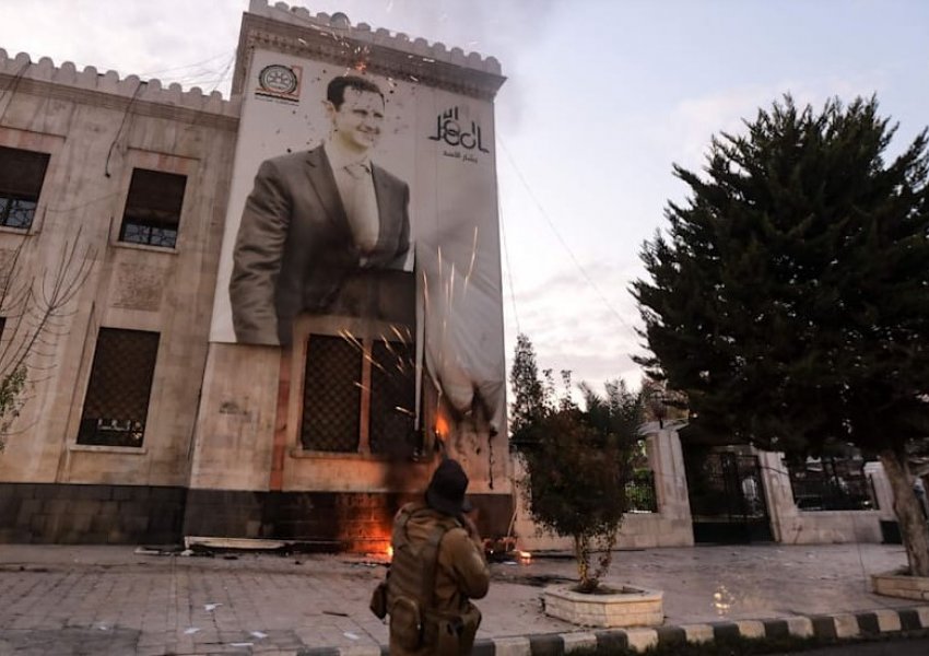 Krisma përpara pallatit presidencial: A do rrëzohet diktatori Assad?