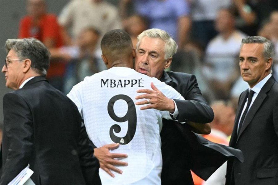 Ancelotti: Edhe vetë Mbappe e di që nuk është në formë, duhet të luftojë...